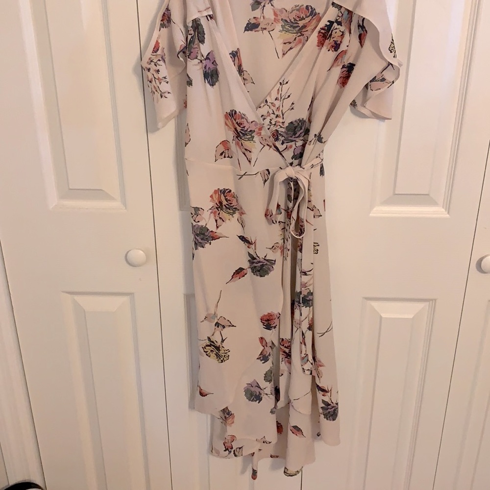 Dress - Picture 2 of 3